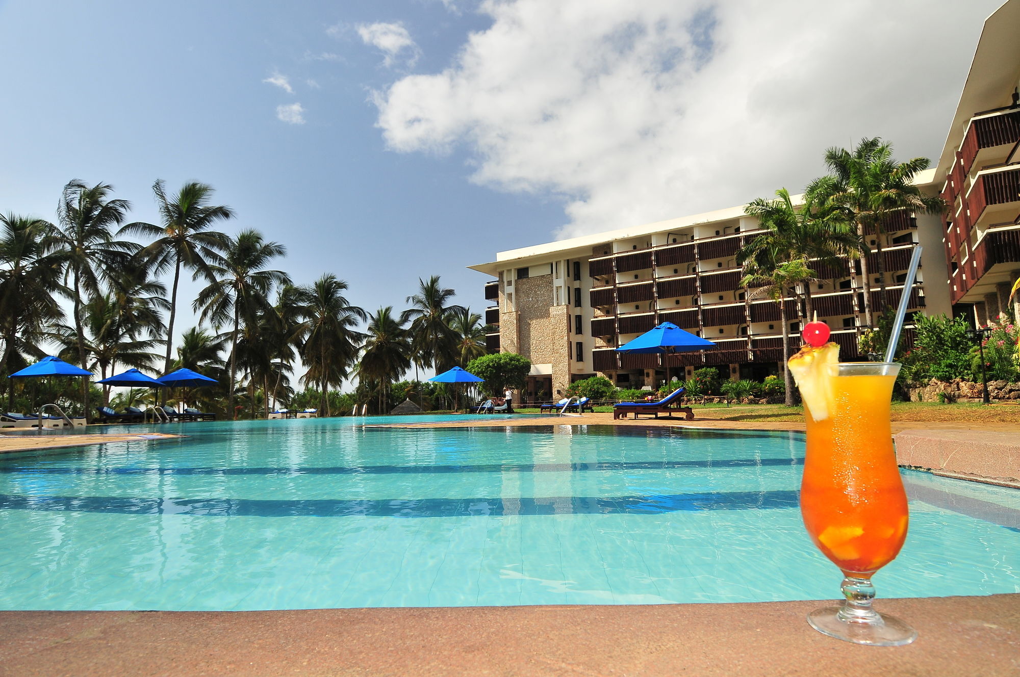 Mombasa Continental Resort Shanzu Exterior foto