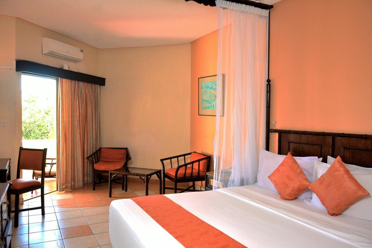 Mombasa Continental Resort Shanzu Exterior foto